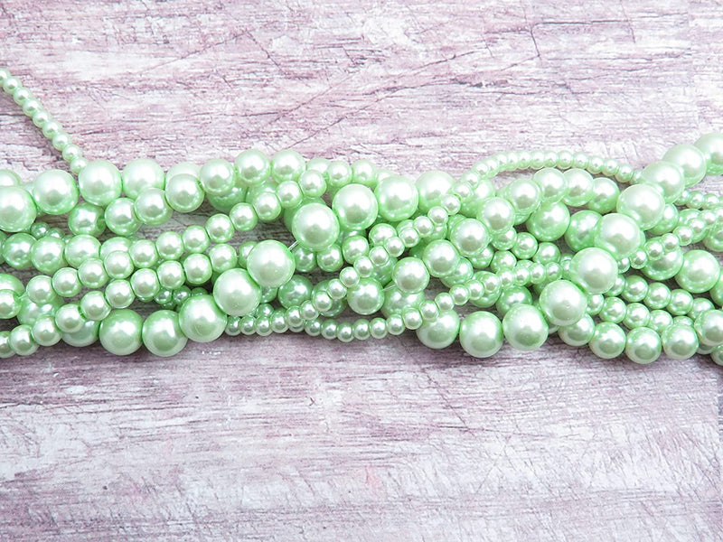 556pcs Collection de Perles de Verre, 4 formats 4-6-8-10mm couleur Vert Menthe